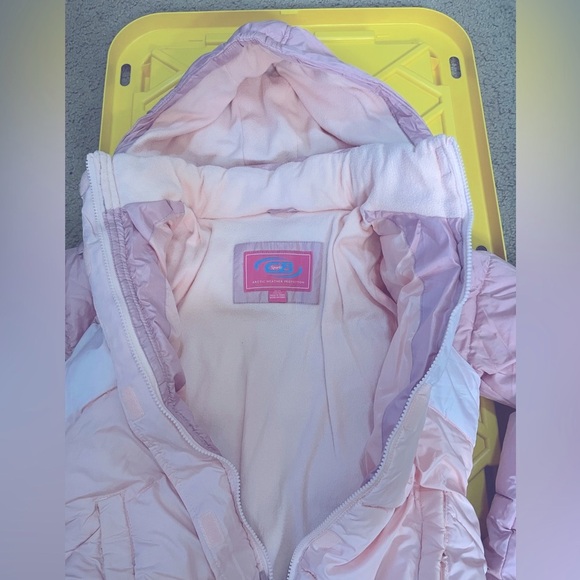 Pink puffer jacket - Picture 3 of 7